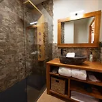 La Masia Del Taulat D'hotes Llo