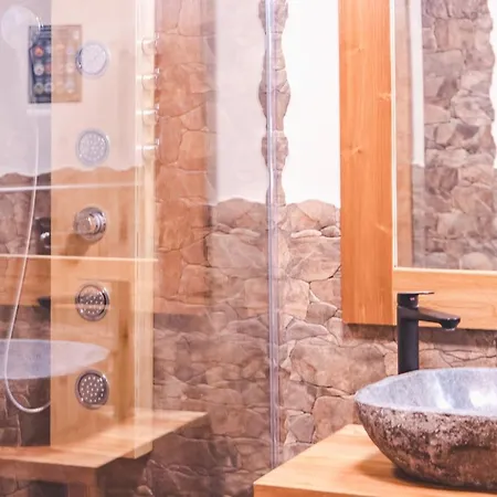 La Masia Del Taulat D'hotes Llo